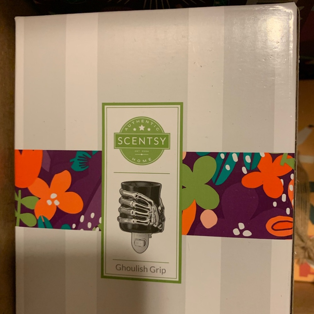 - Scentsy